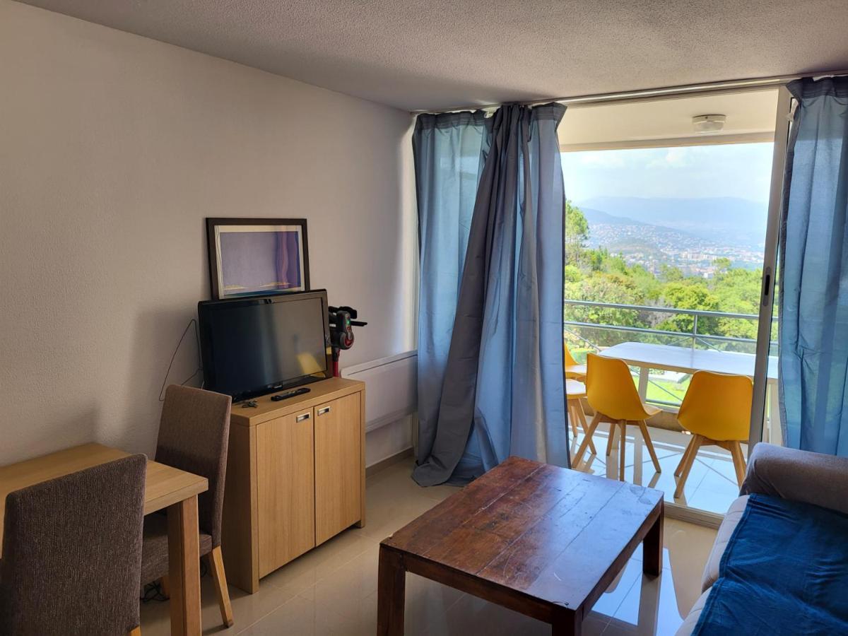 Vue Mer Et Esterel Sur La Baie De Cannes Théoule-sur-Mer Exteriér fotografie